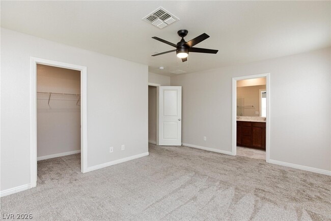 Building Photo - 5327 Lazy Breeze Ave