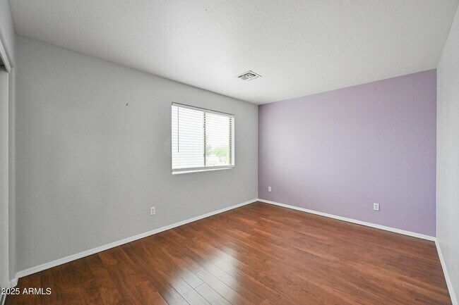 Building Photo - 10950 W Royal Palm Rd