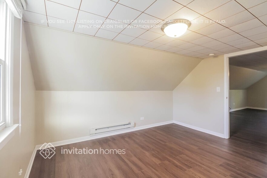 Building Photo - 485 N Beverly Ave