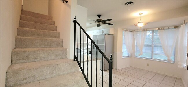 Building Photo - 5624 Woodway Dr