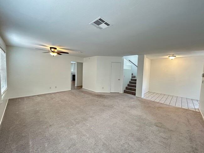 Building Photo - No HOA! 4 Bedroom 2.5 Bath with Pool!