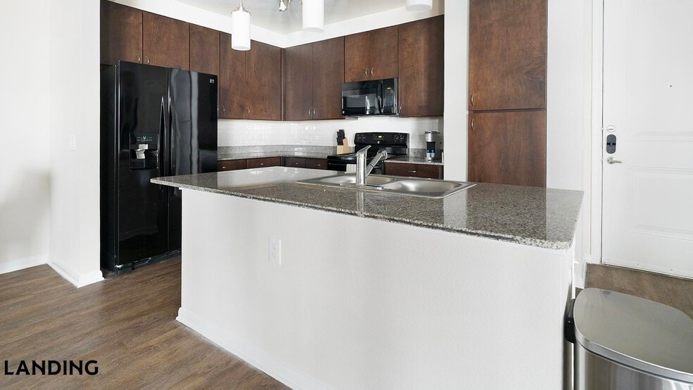 Building Photo - 14580 Crosby Fwy