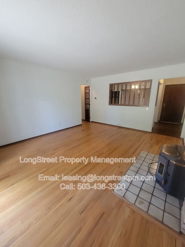 Building Photo - 14625 NE Knott Ct