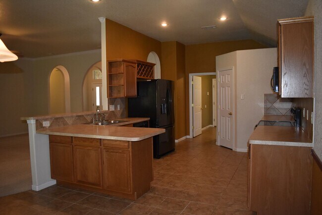 Building Photo - Central Texas Expressway Suite 100, Harker Heights, TX 76548.