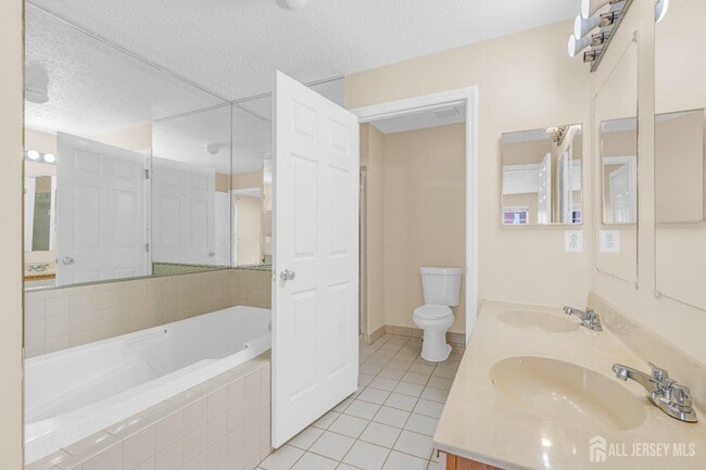 Building Photo - 98 Prestwick Way