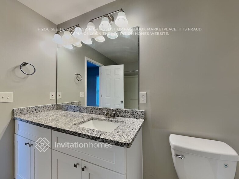 Building Photo - 4004 Flat Sedge Ln