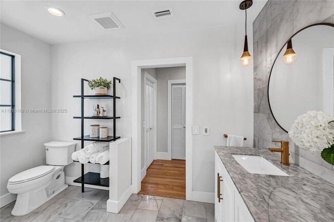 Building Photo - 1951 SW 23rd St