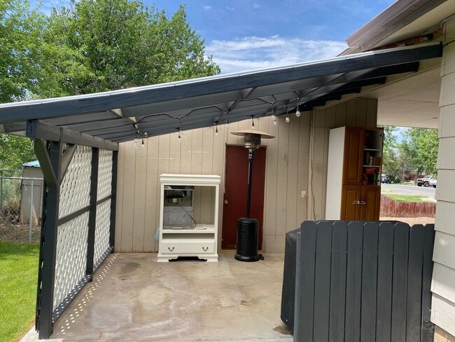 Building Photo - Beautiful Upgraded house in Santaquin