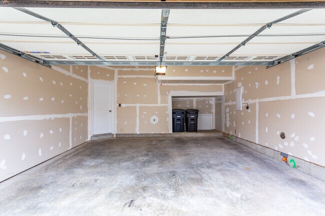 Building Photo - 4216 WOODSPRING Ln