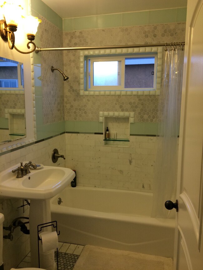 Building Photo - 4641 W 162nd St