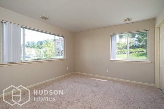 Building Photo - 104 Falcon Ridge Way N