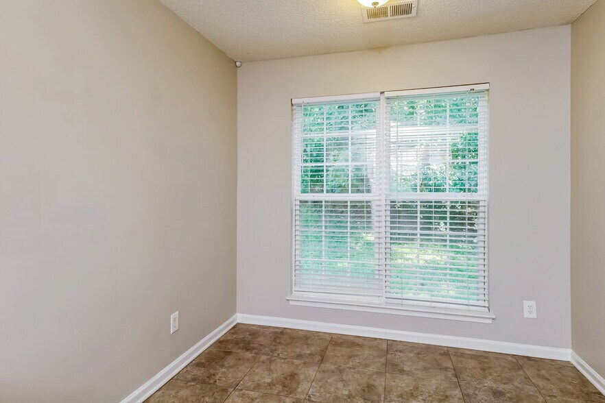 Building Photo - 7807 Lobilia Ln