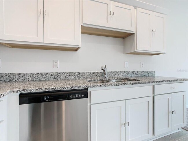 Building Photo - 3270 Vesara Dr