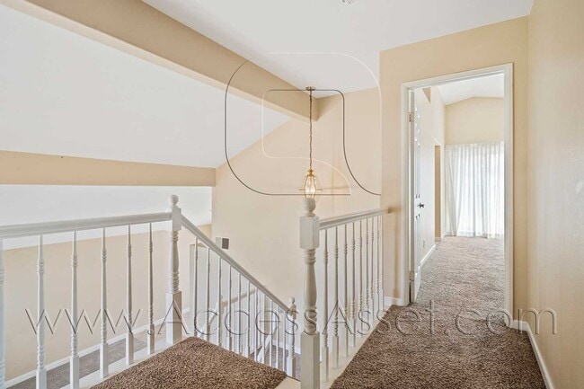 Building Photo - 32440 Beechwood Ln