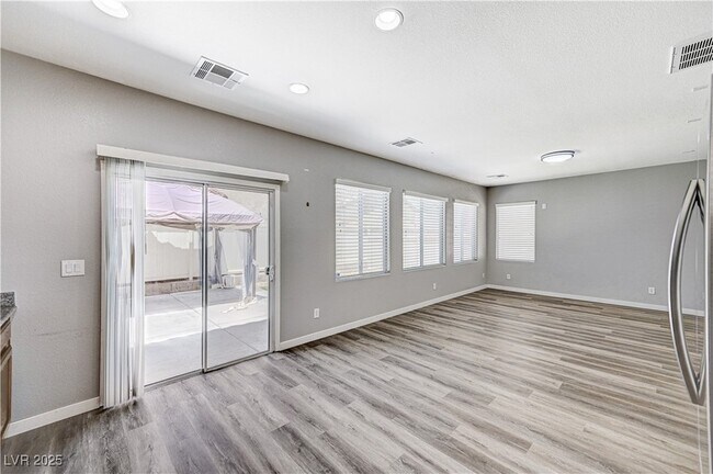 Building Photo - 9174 W Brilliant Prairie Ct
