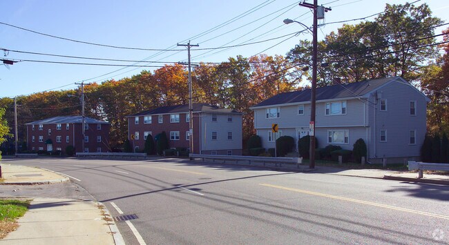 Building Photo - 565-585 Sea St