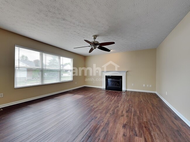 Building Photo - 80 Bluegrass Ln