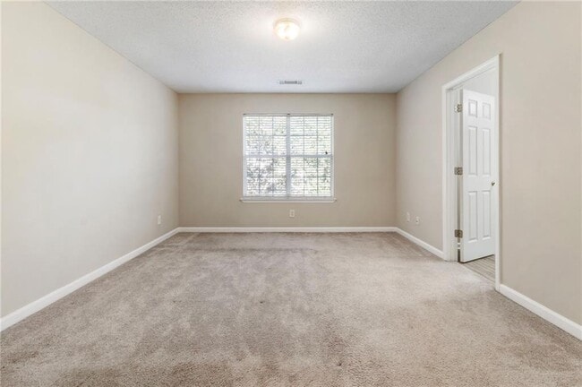 Building Photo - 6750 Sunset Hills Blvd