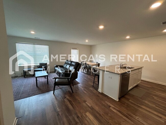 Building Photo - 7213 Wilburton Ln