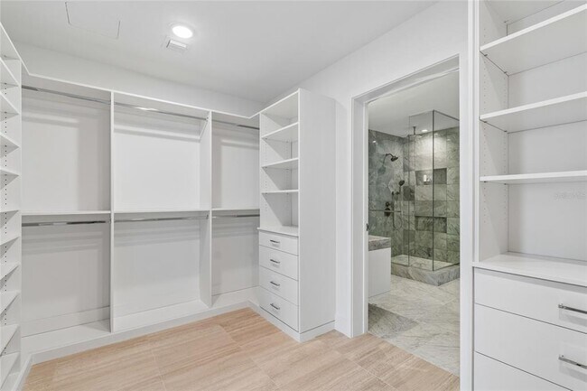 Building Photo - 3015 S Ysabella Ave