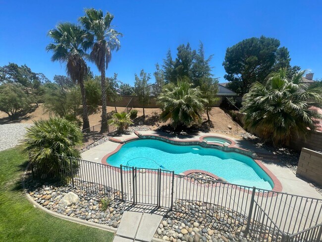 Building Photo - Available Now Palmdale 4 Bedroom + 3 Bathr...
