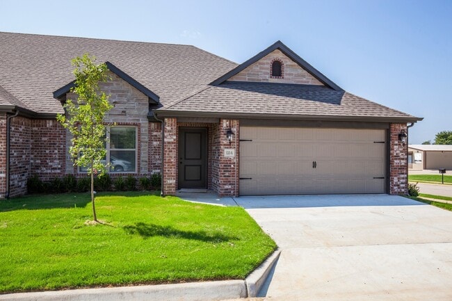 Building Photo - ***240-B Commercial***