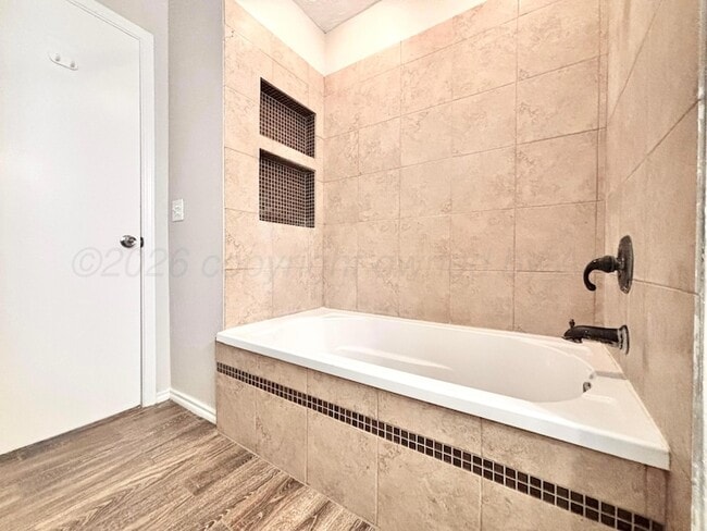 Building Photo - 7108 Imperial Trail