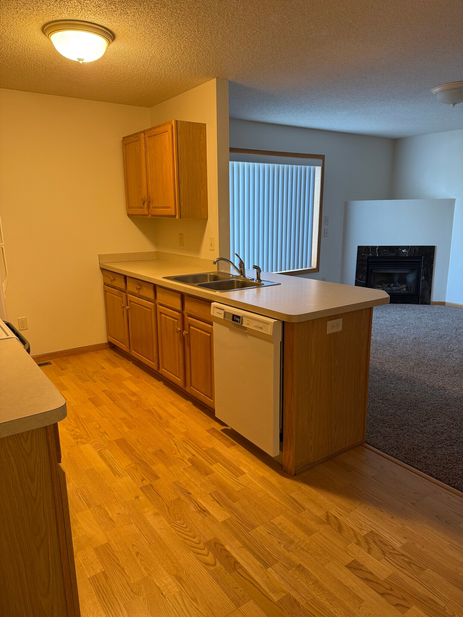 Building Photo - 5293 Manchester Dr