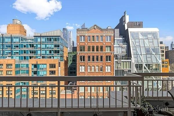 Building Photo - 520 West 23rd Street