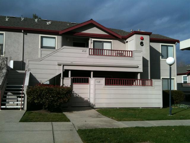 Primary Photo - Excellent Location with 2 Bed 2 Bath