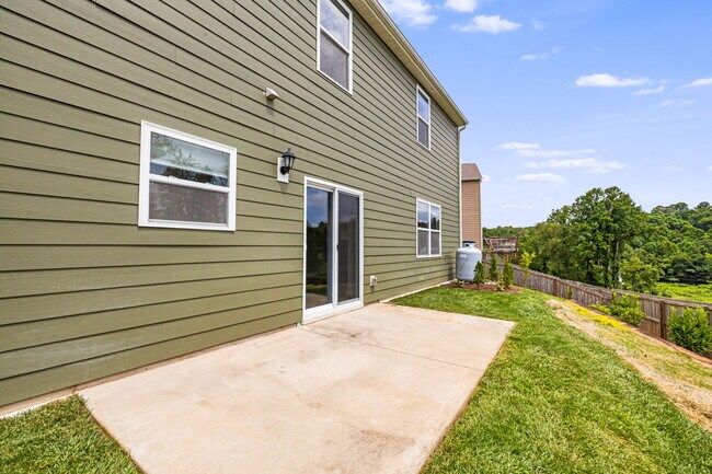 Building Photo - 206 Marathon Ln