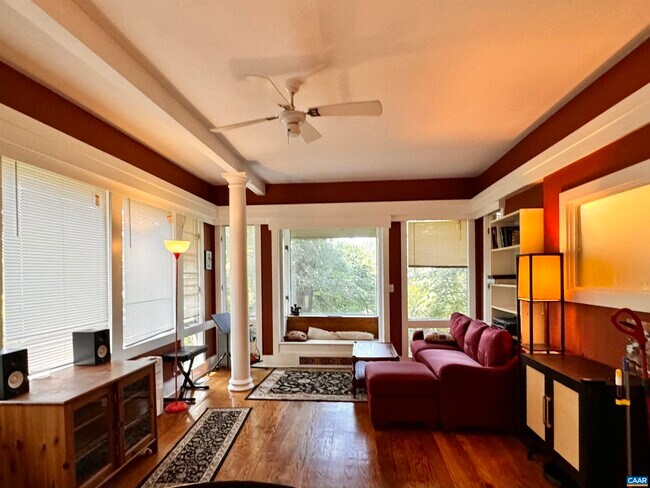 Building Photo - 29 University Cir