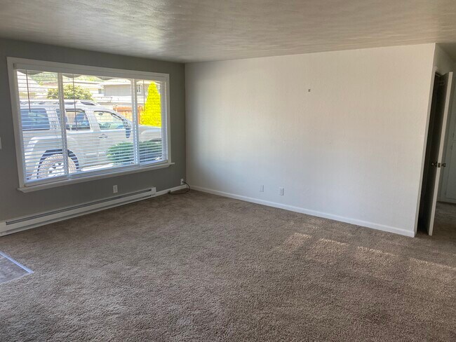 Building Photo - 1503 Wright Ave