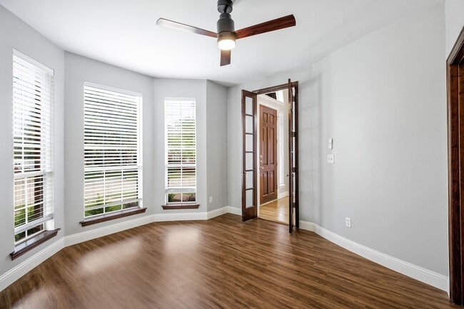 Building Photo - 4804 Appleridge Dr
