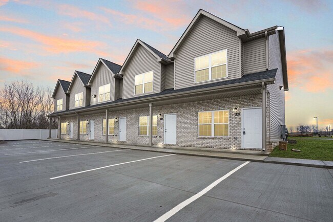 Building Photo - Pro Park Villages # 102
