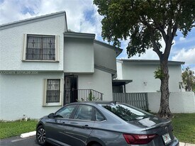Building Photo - 746 NW 105th Pl