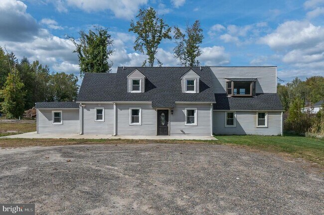 Building Photo - 1979 US-206