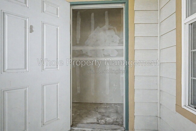 Building Photo - 3872 S Dallas St