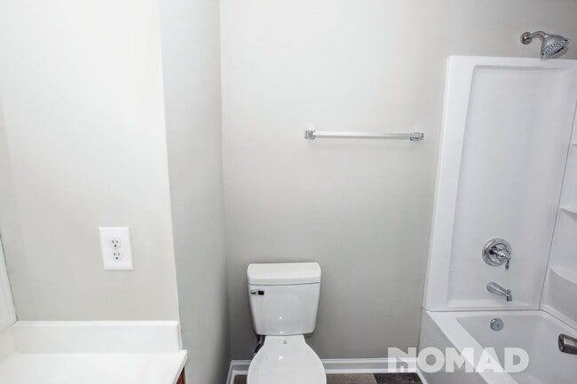 Building Photo - Charming 3BR House in Charlotte