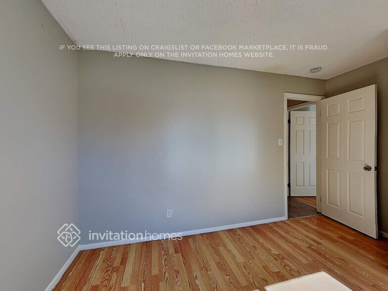 Building Photo - 5430 Crystal St