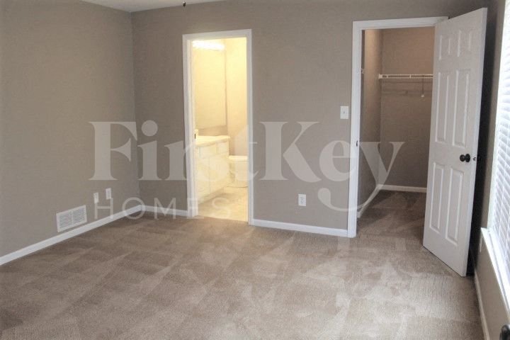 Building Photo - 5570 Dollar Forge Dr