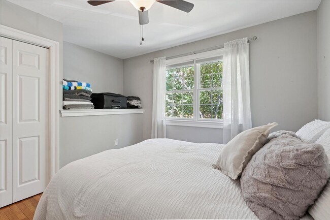 Building Photo - Beautiful Home in Chatham, North Wilmington