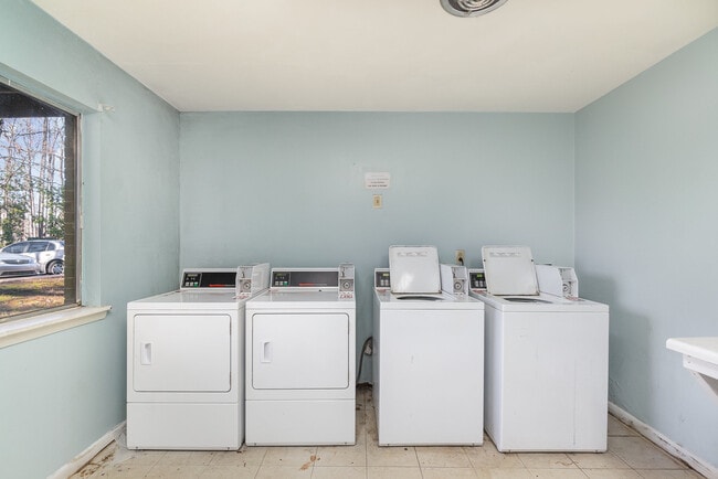 Building Photo - 216 Orchard Trace Ln