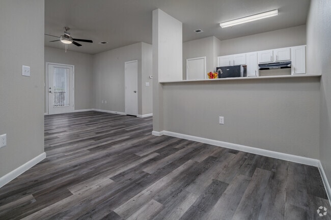 2BR, 2BA - 1150SF Dining Room - Oaks at La Cantera