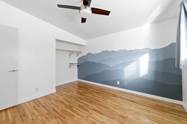 Building Photo - 1346 Phillips Ln