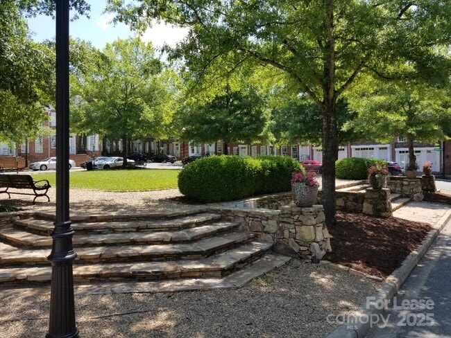 Building Photo - 12137 Memory Ln