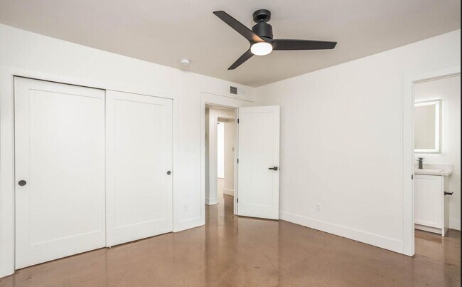 Building Photo - Biltmore District Luxury – 3 month leases avaialble 2,795.00