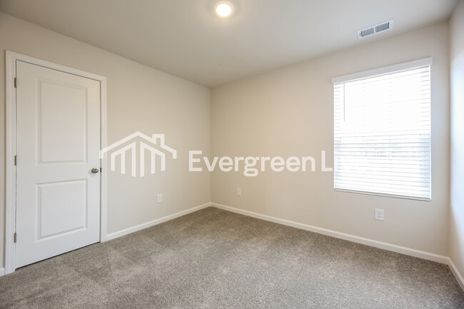 Building Photo - now