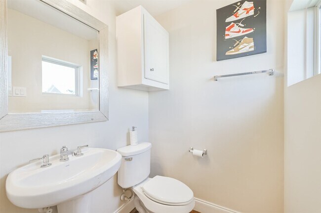 Building Photo - 11307 Main Holly Dr