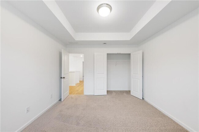 Building Photo - 4200 Pierson Trce